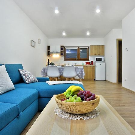 Kamilli Apartment Bešeňová Exterior foto